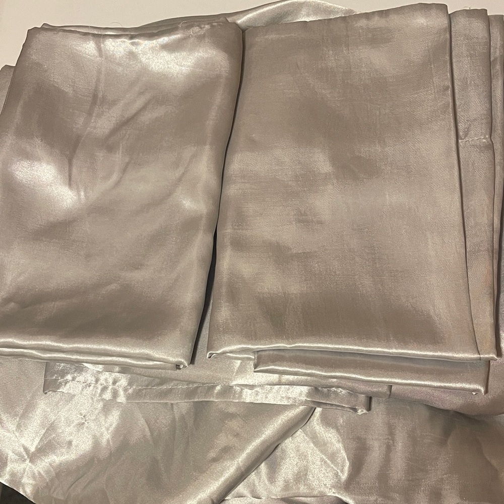 Elegant Silver Satin King Bedding Set